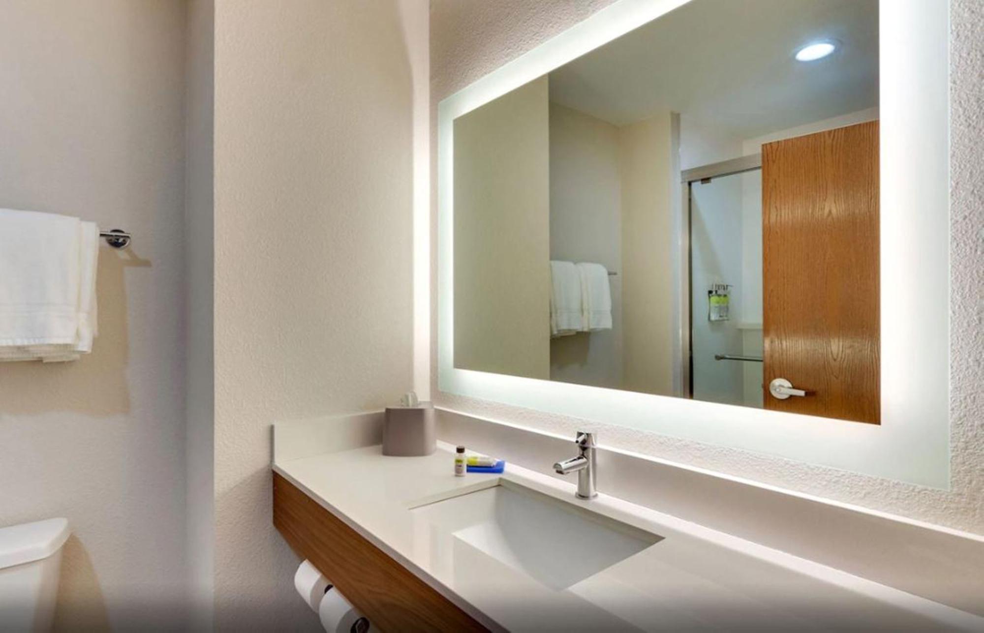 Holiday Inn Express Lake Worth Nw Loop 820 By Ihg Fort Worth Exterior foto